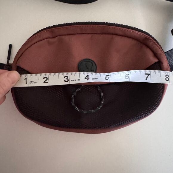 Lululemon Take it On Belt Bag Copper Brown and Black - Picture 6 of 6